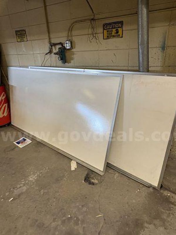 White Boards (223088 BT)