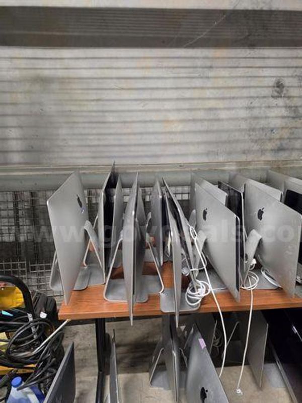 Apple Computers**No Harddrives** (223835 TM)