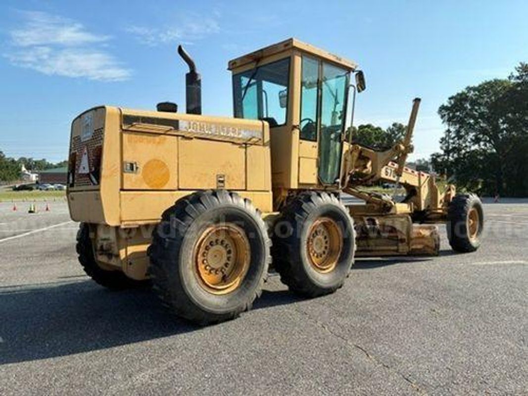 1993 John Deere (223932 AJ DOT)