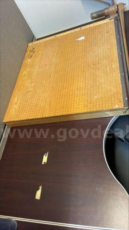 PAPER CUTTER (224141 TM)