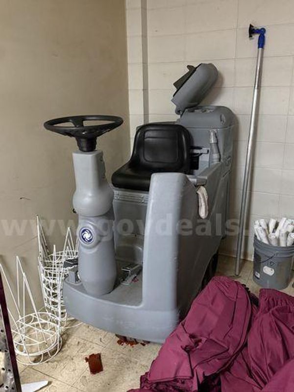 EXTRACTOR CARPET RIDER/SWEEPER (224178 NB)