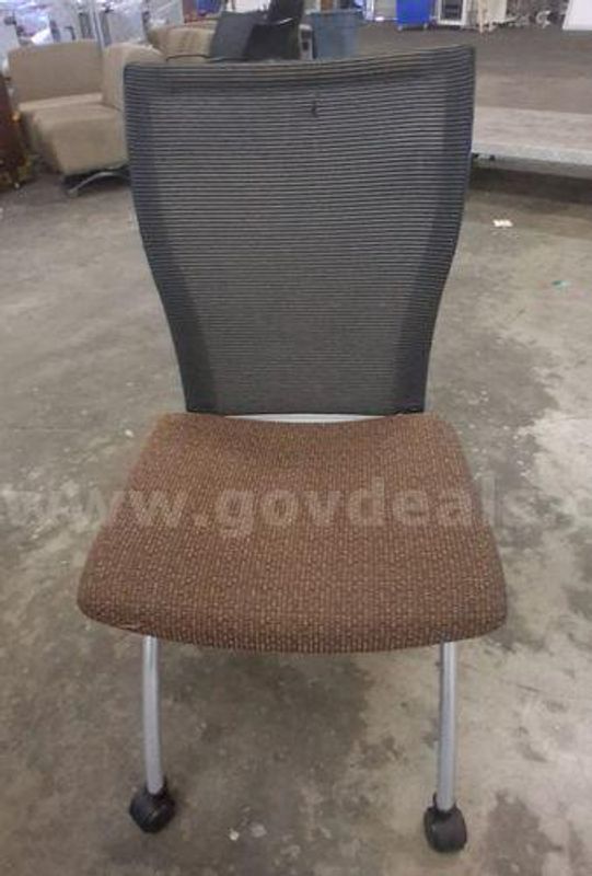 Rolling Chairs (223515 NB)