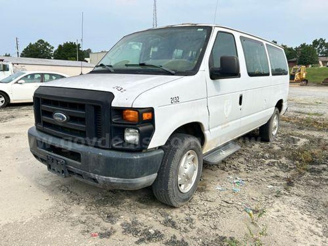 2011 Ford E350XL (224130 NM)