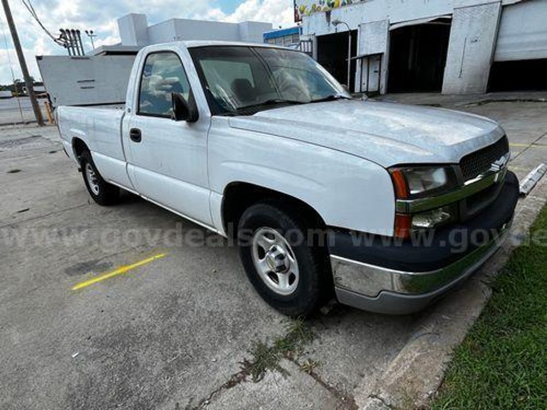 2003 Chevrolet Silverado 1500 (223395 AJ)