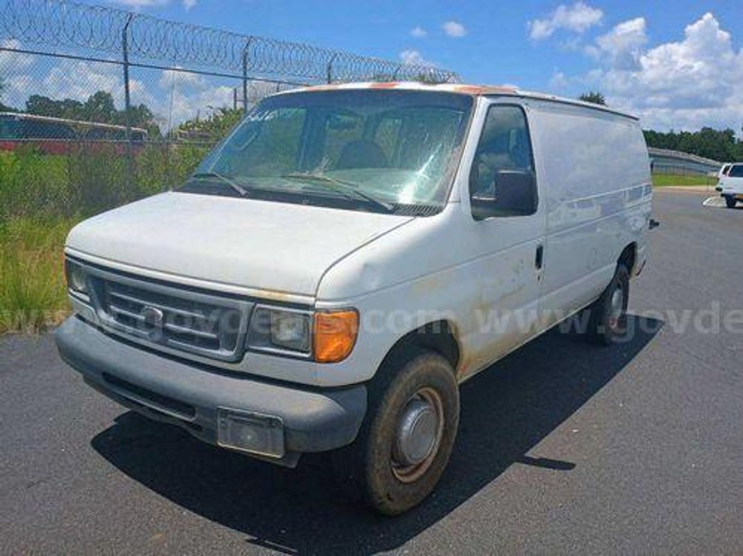 2006 Ford Econoline (224396 BT)