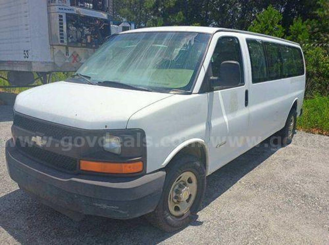 2003 Chevrolet Express (224394 NB)