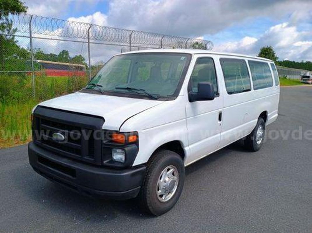 2013 Ford Econoline (224391 NB)