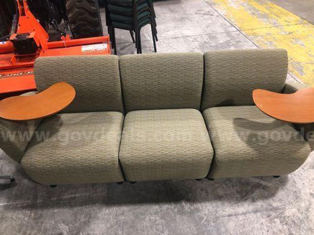 Couch & Chairs (224498 TM)