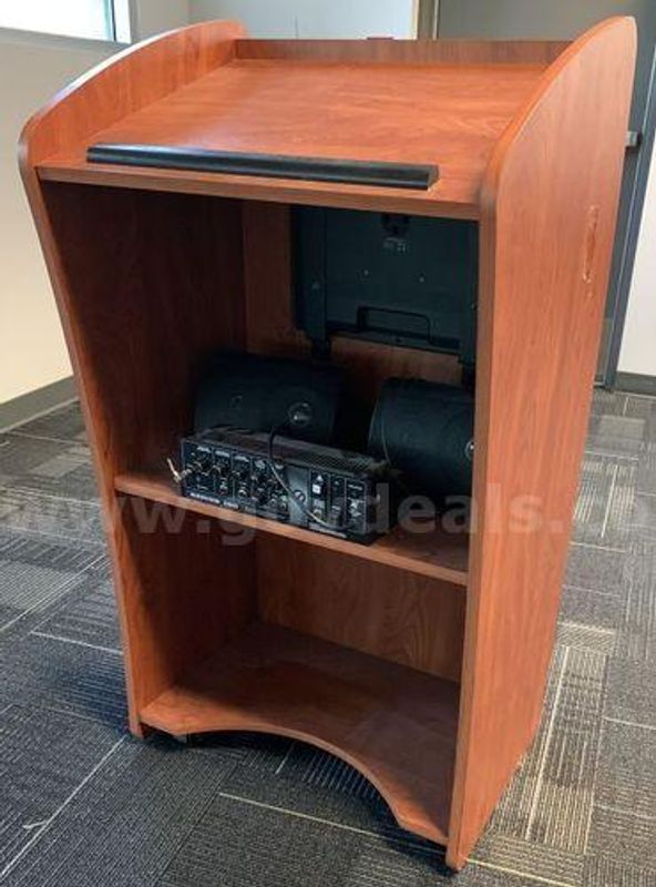 PODIUM & PROJECTOR CART (224842 TM)