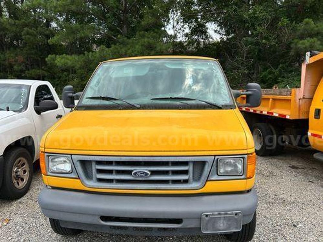 2007 Ford Econoline (222940 NB DOT)