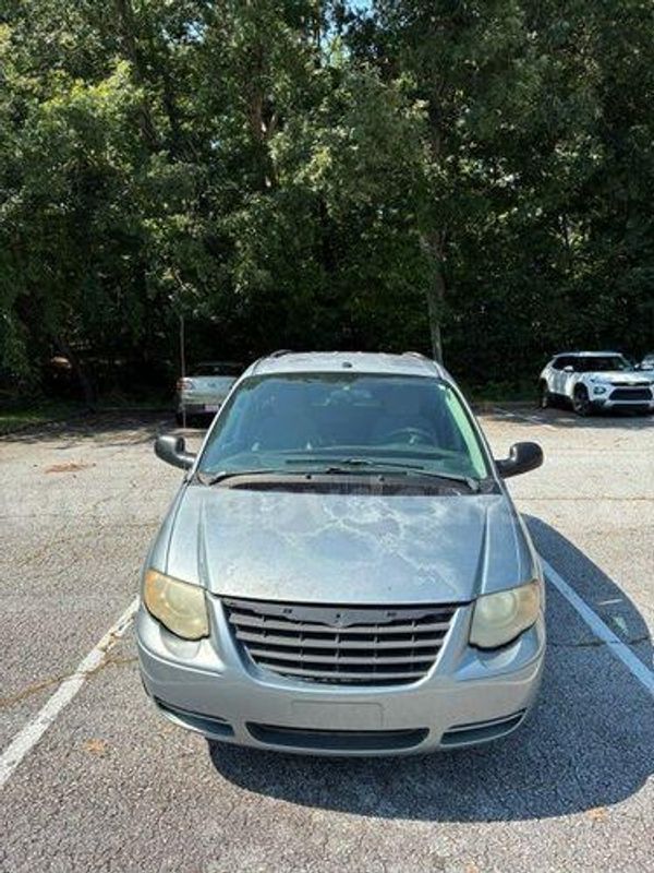 2006 Chrysler Town & Country (225139 NB)
