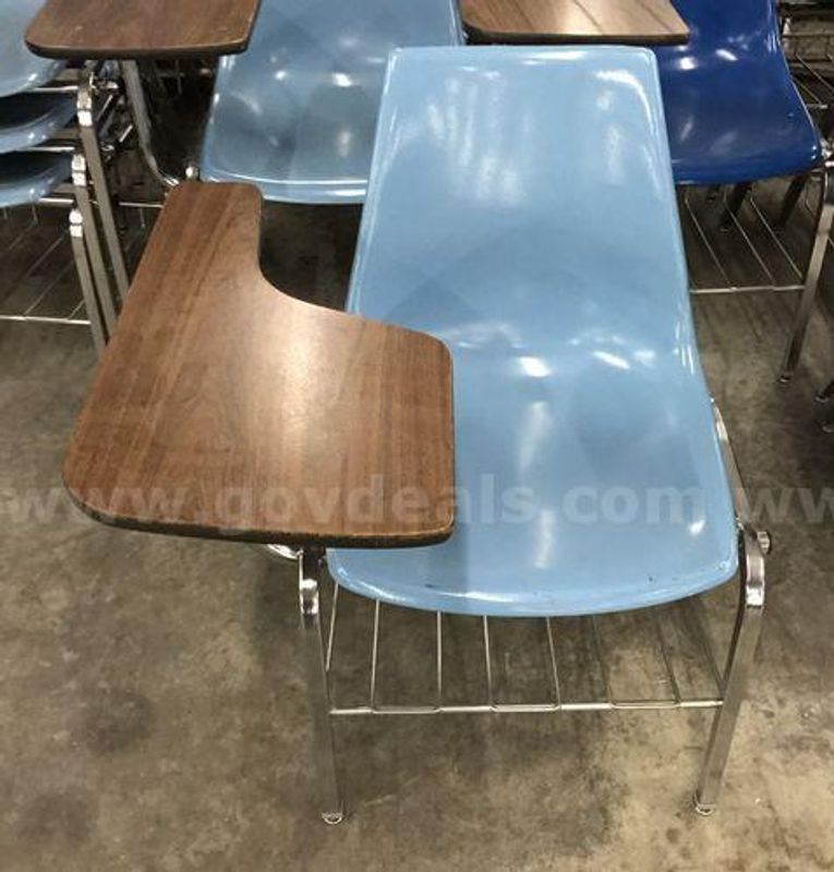 Student Desks (225264 BT)