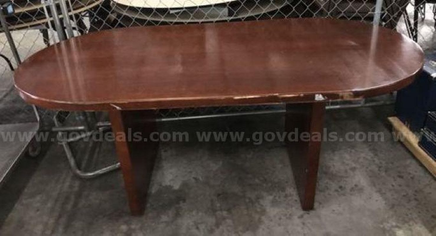 Table & Chairs (225242 TM)