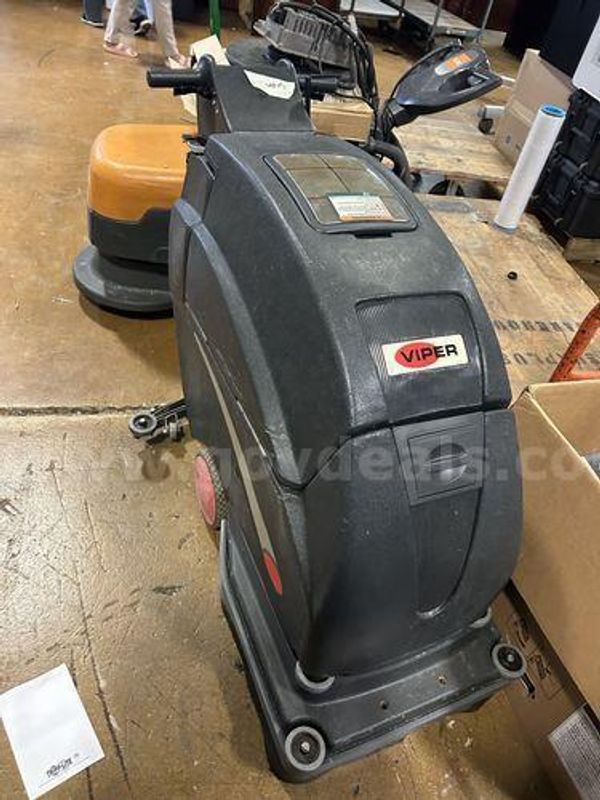 Floor Machines (225466 BT)