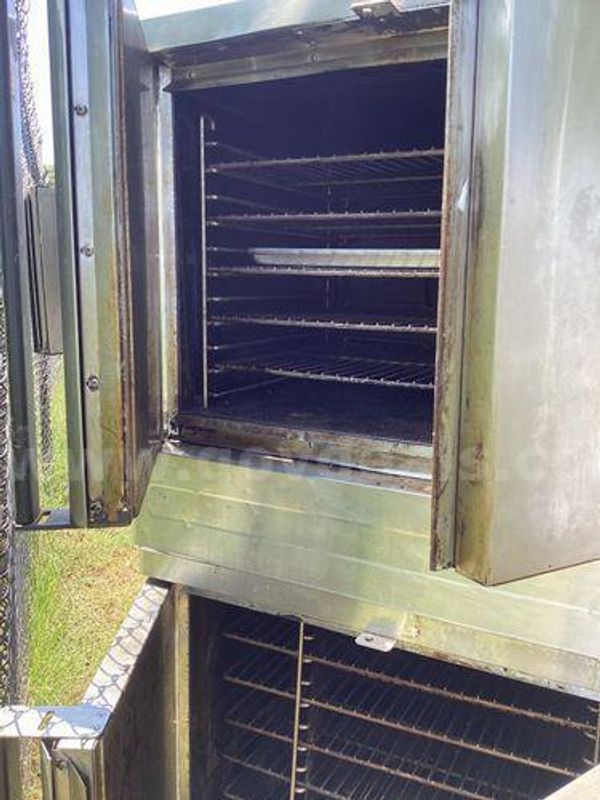 Kitchen Oven *FOR PARTS (225552 NM)