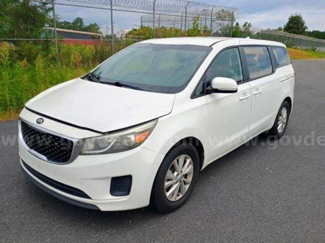 2017 Kia Sedona (225556 NB)