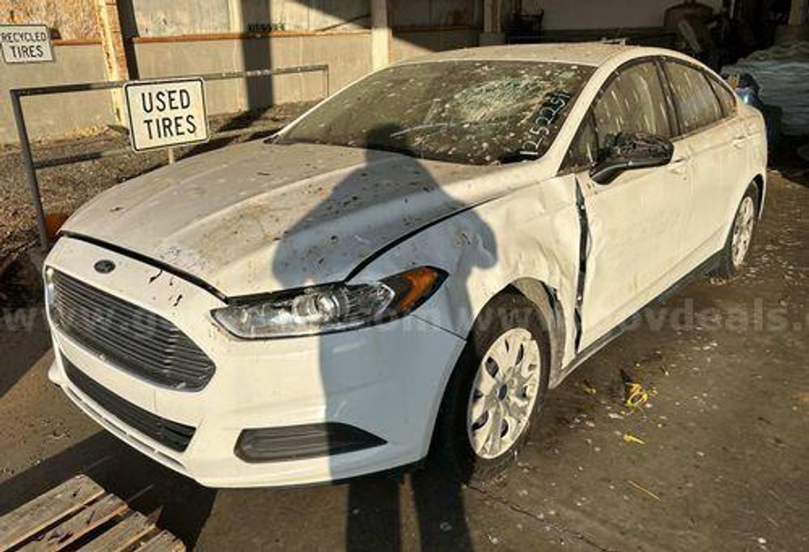 2014 Ford Fusion (225523 NB DOT)