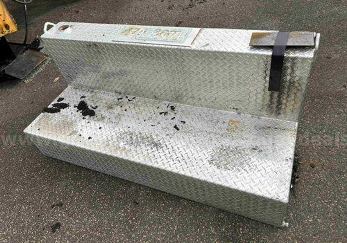 1998 United Welding TTL-100 (225659 TM:DOT)