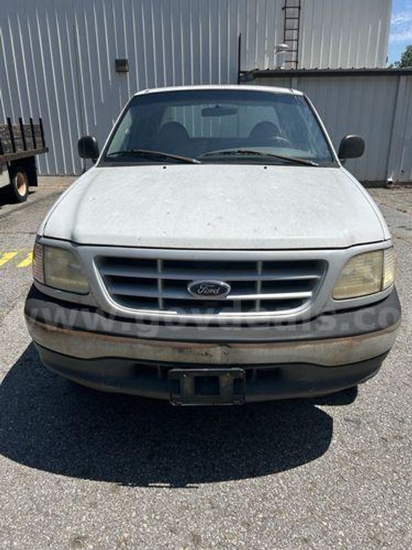 1999 Ford F-150 (225712 BT)
