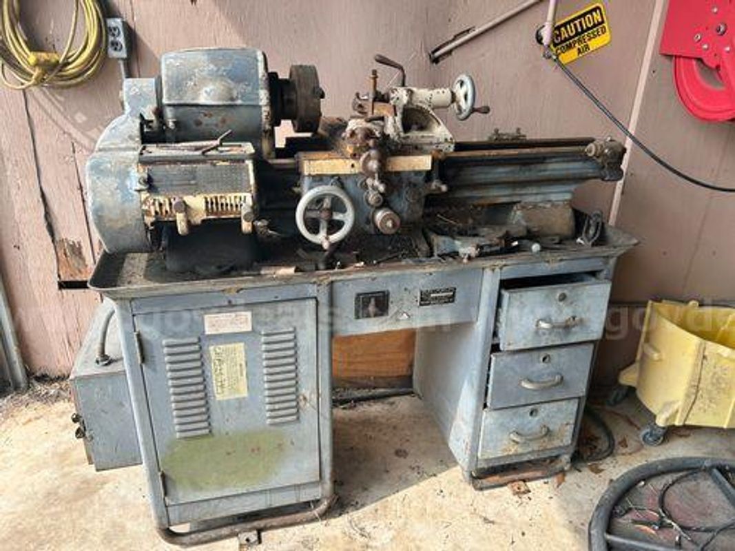 GENERAL PURPOSE 10" BENCH LATHE (225721 NM)