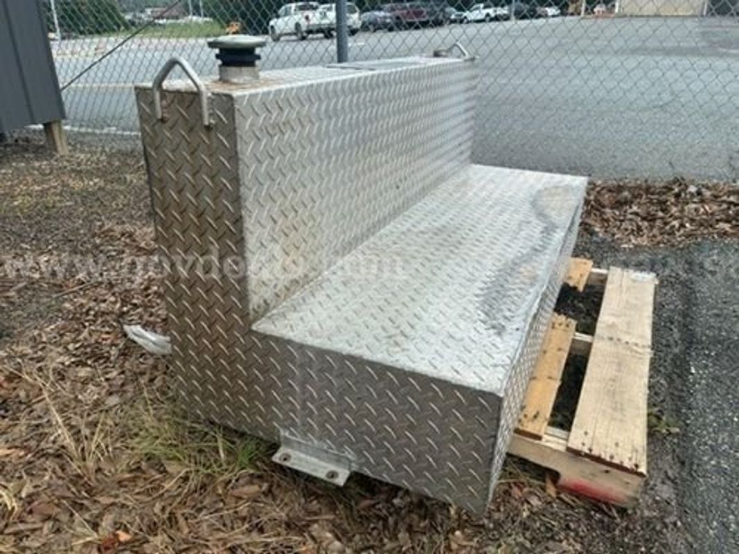 1999 Industrial Metal Fabricators Aux Fuel Tank (226104 DOT)