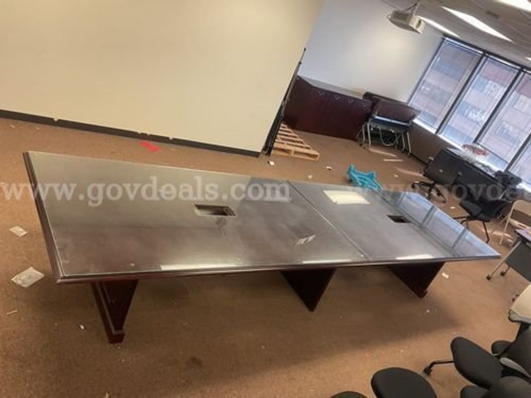 Cherry Conference Table (225681 NM)