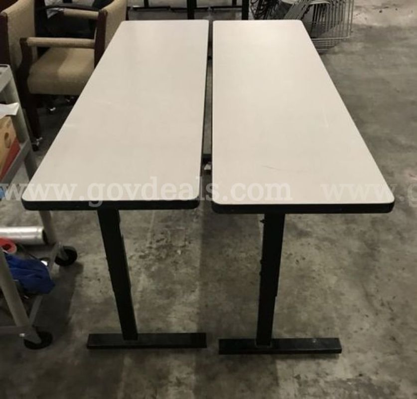 Tables & Chairs (225984 DC)