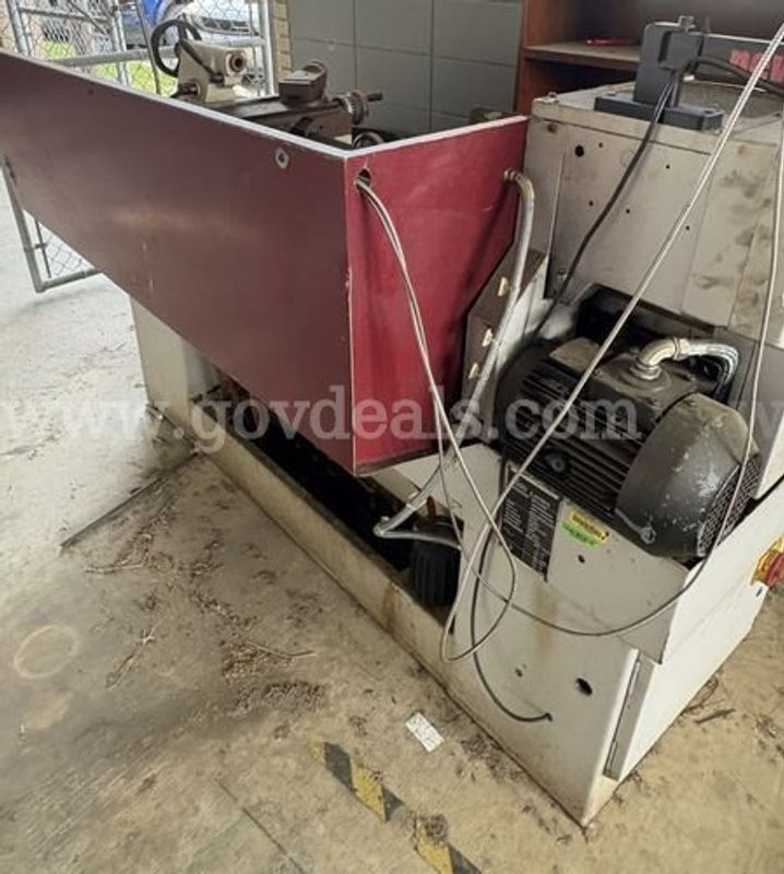 Lathe (225906 TM)