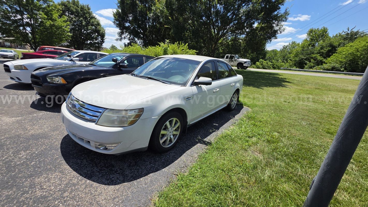 2009 Ford Taurus