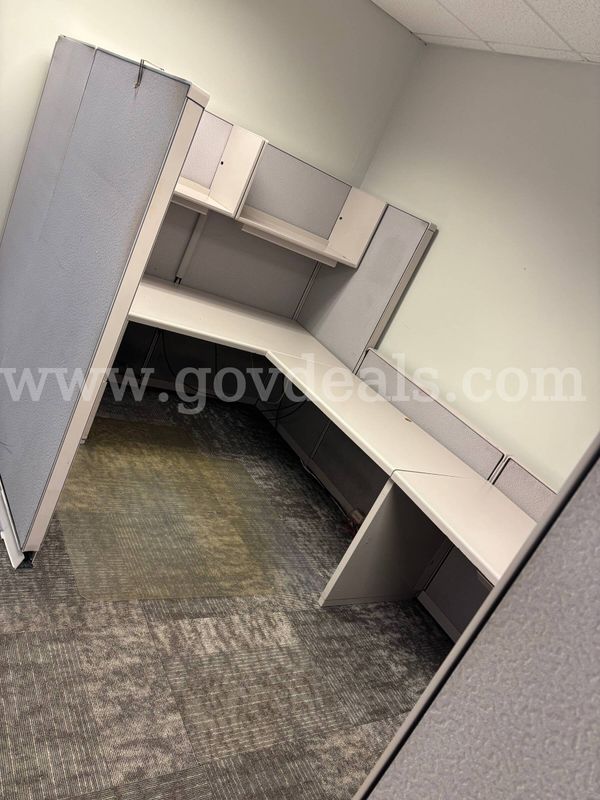 Cubicles/Partitions