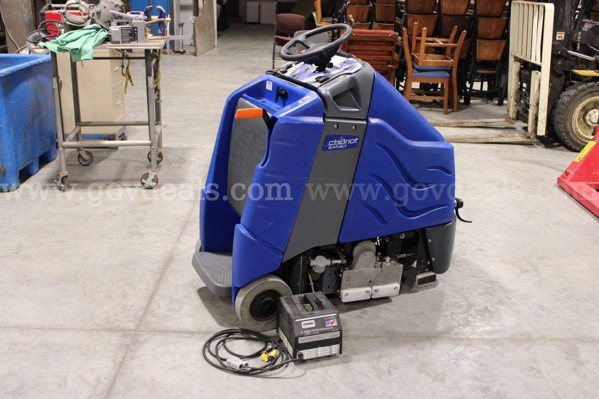 Windsor Chariot iExtract CE24 Commercial Carpet Extractor