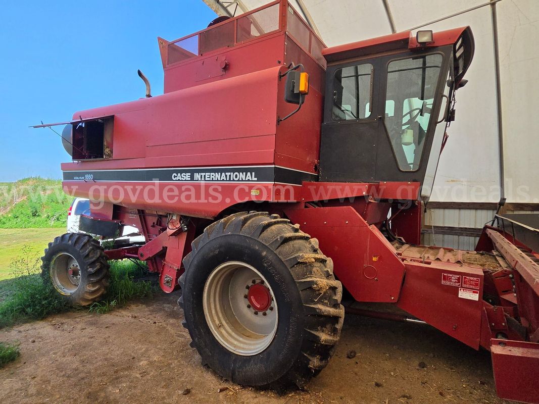 1993 Case IH 1660 Combine