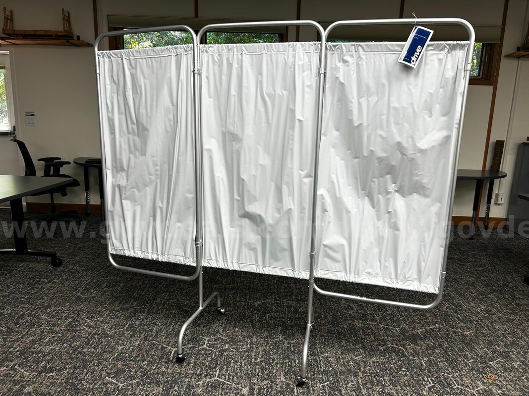 3-Panel Privacy Screen