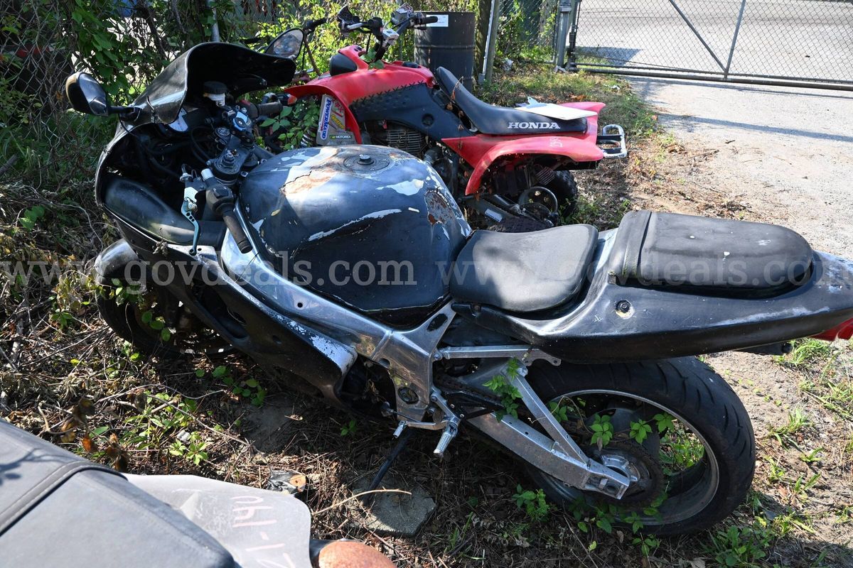 2002 Suzuki Motorcycle