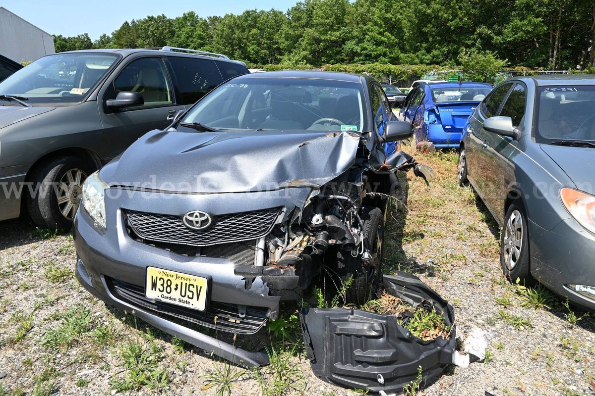 2010 Toyota Corolla LE 4-Speed AT