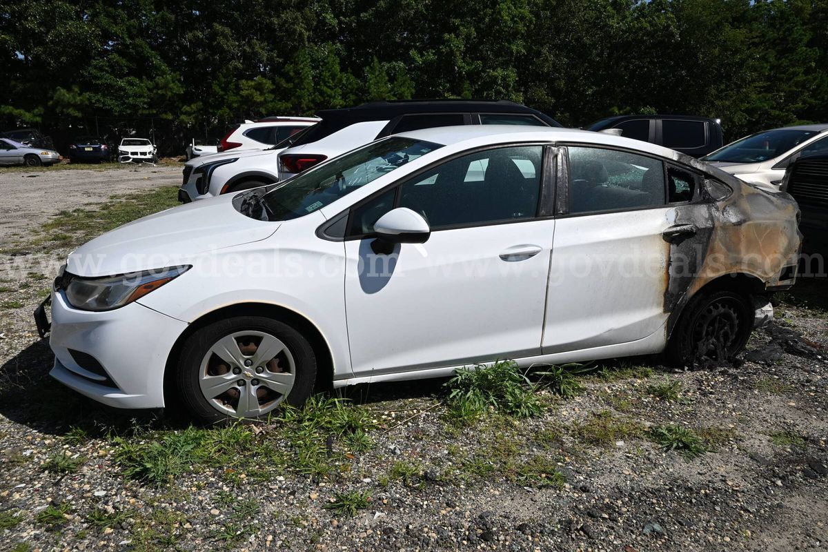 2016 Chevrolet Cruze LS Auto