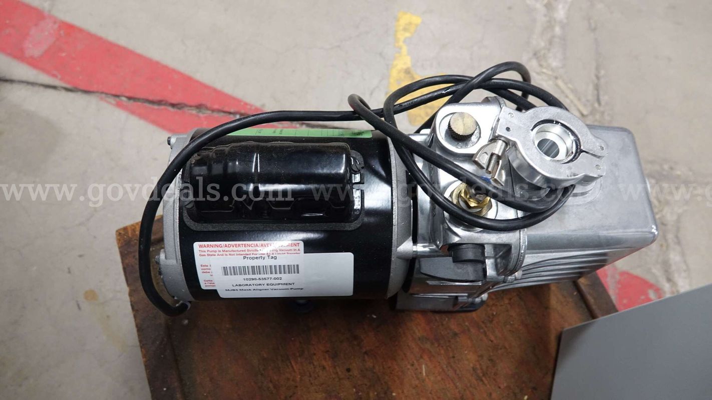 US Motors, MJB3 Mask Aligner Vacuum Pump