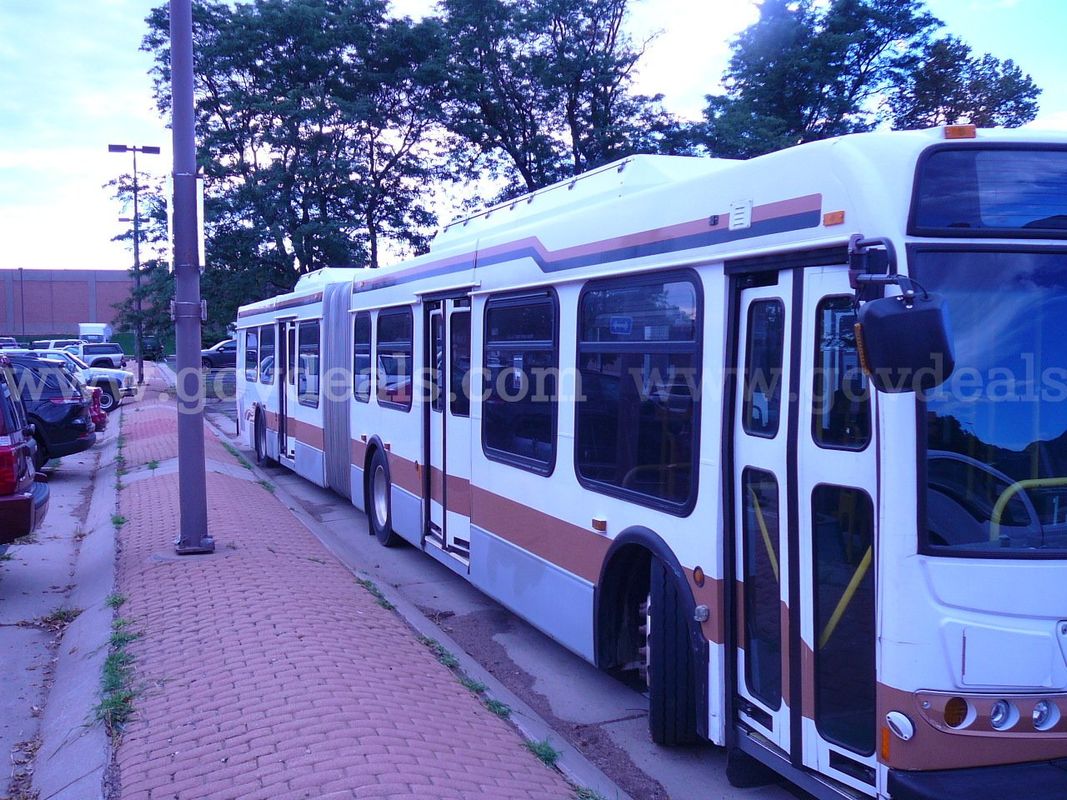2007 New Flyer D-60LF 60ft Articulated Bus