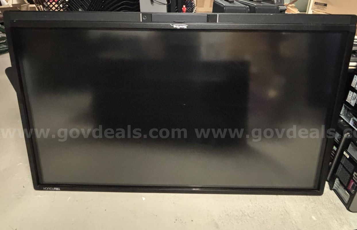 (Damaged) NewLine Touch Screen