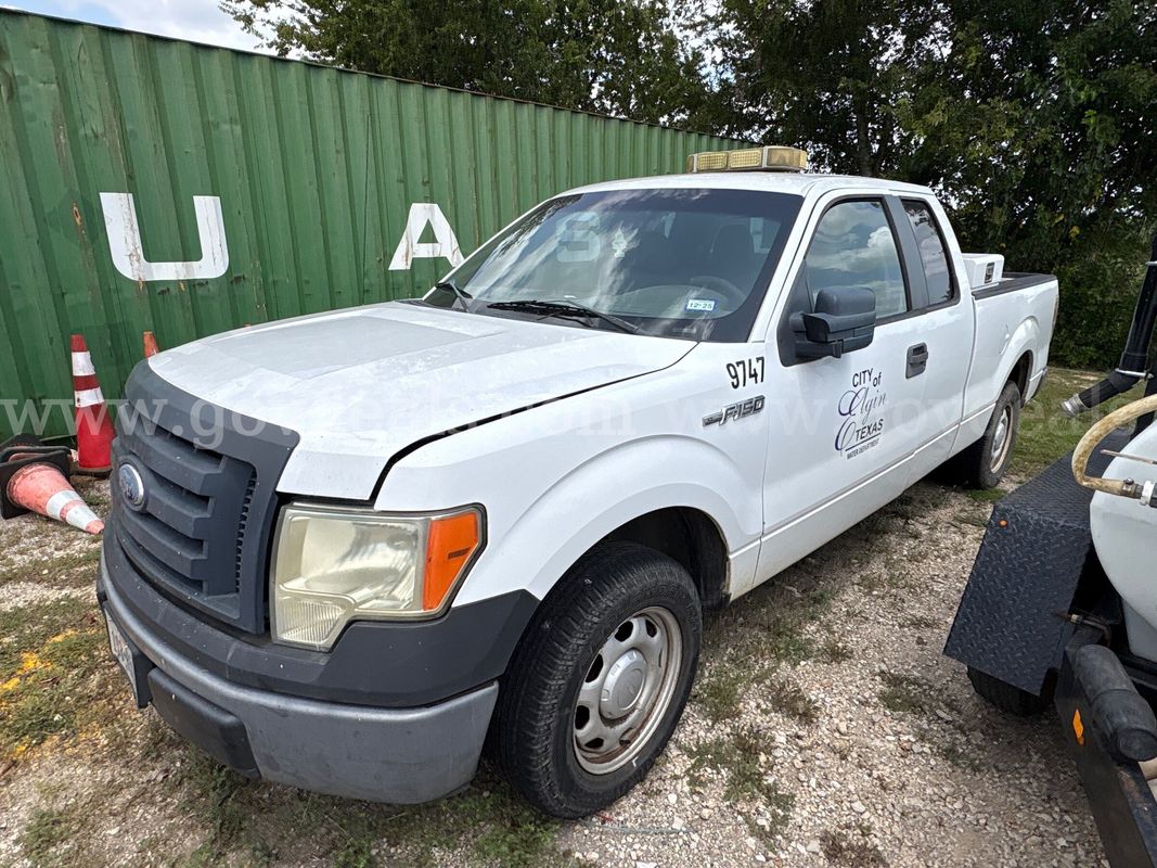2010 Ford F-150 XL SuperCab 6.5-ft. Bed 2WD