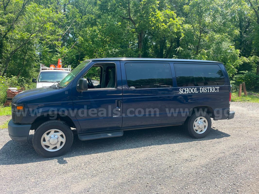 2012 Ford Econoline E-150 XL