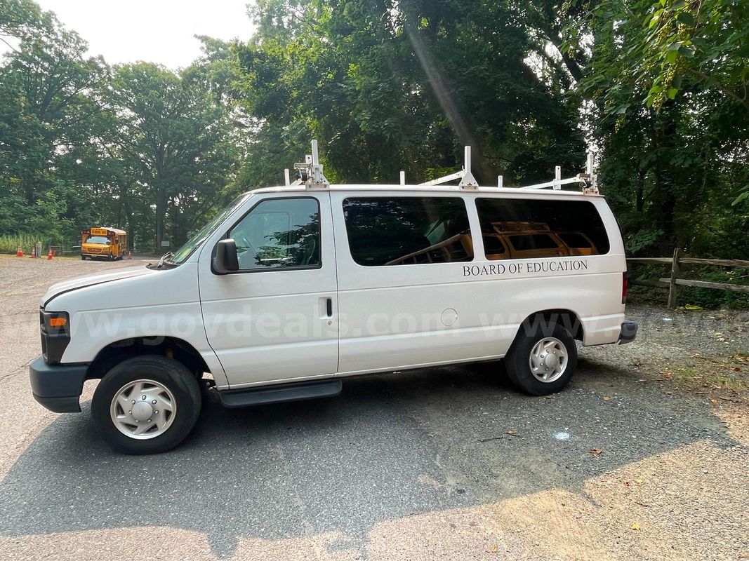 2009 Ford Econoline E-150 XL