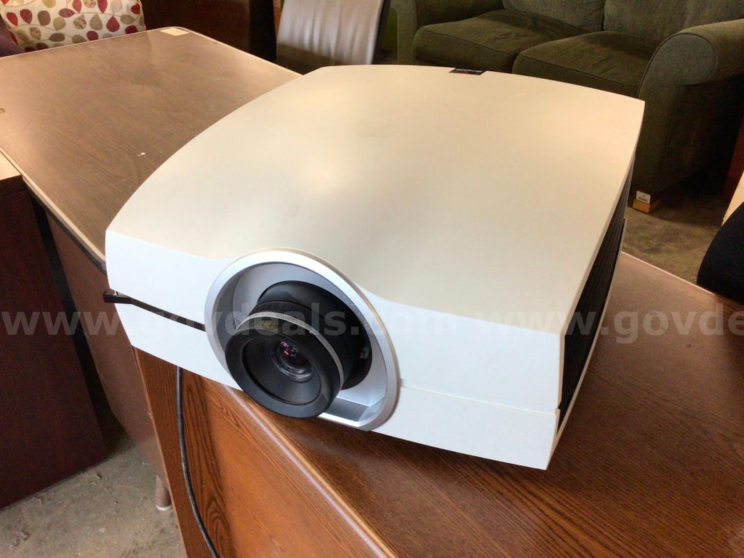 Barco PGWU-62L DLP Projector