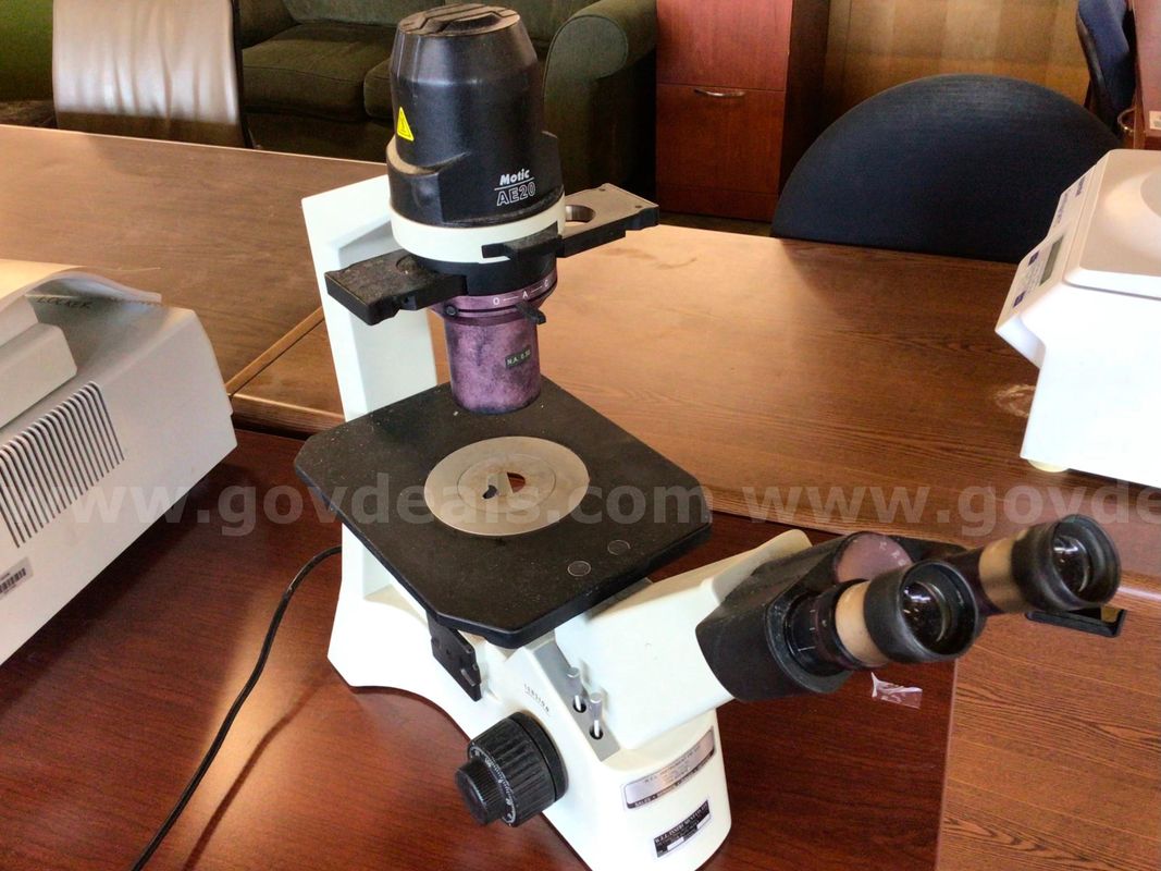 Motic AE20 Microscope