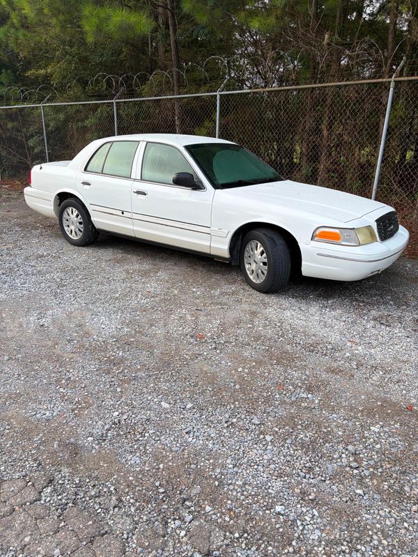2005 Ford Crown Victoria