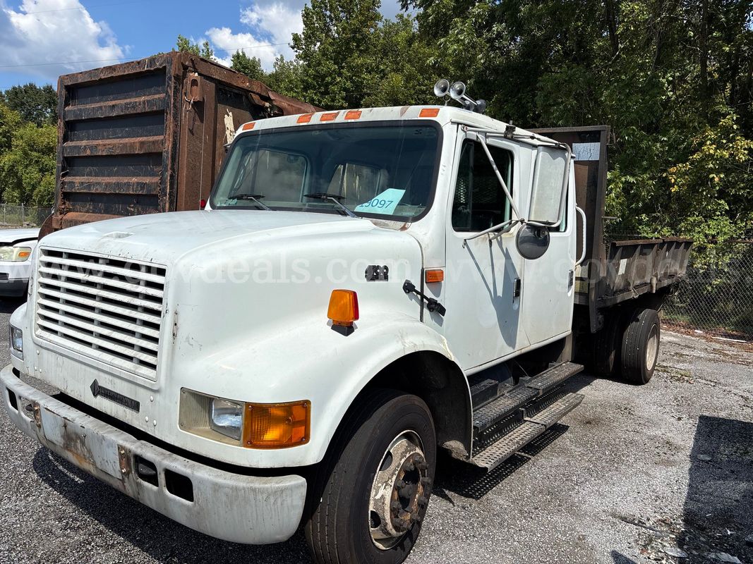 2001 International 4700 Flatbed Dump Truck