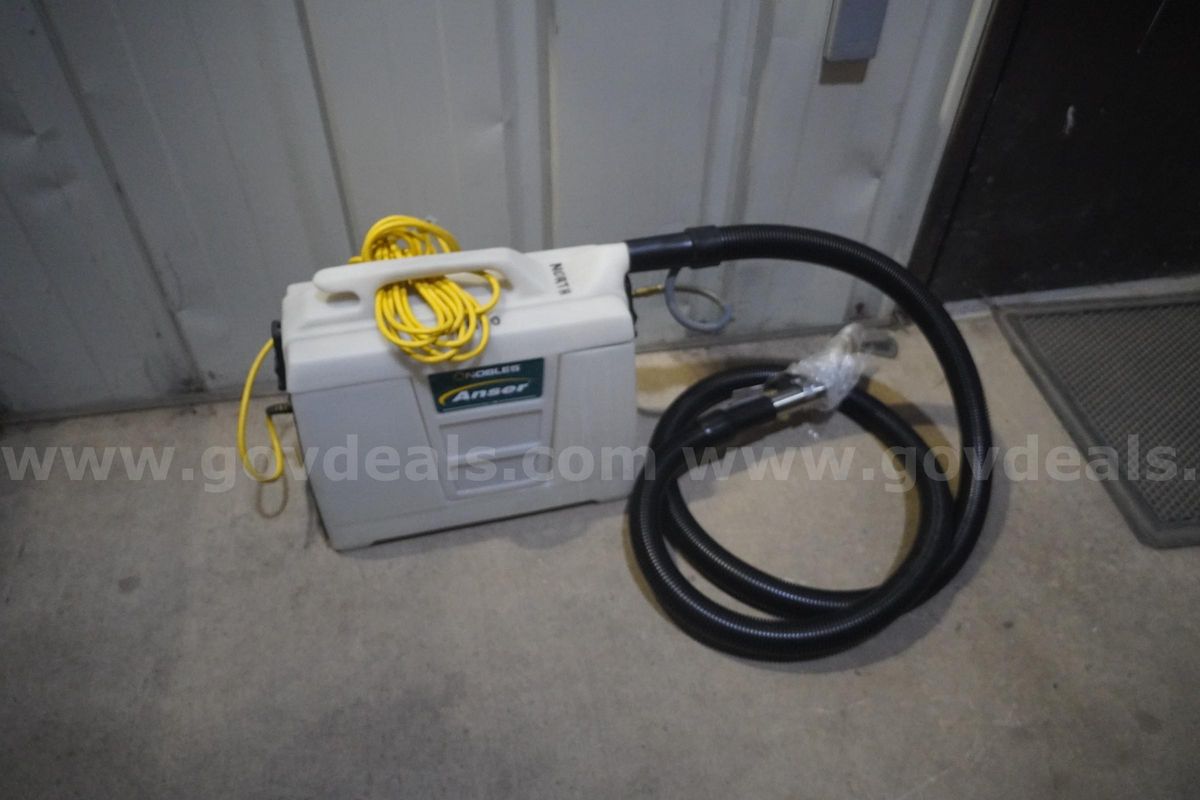 Nobles Anser Vacuum (New Hose)