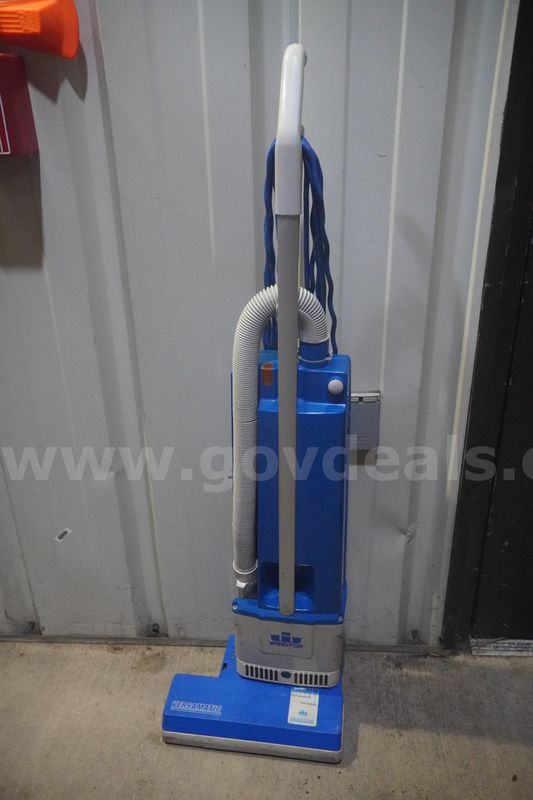 Windsor Versamatic Vacuum