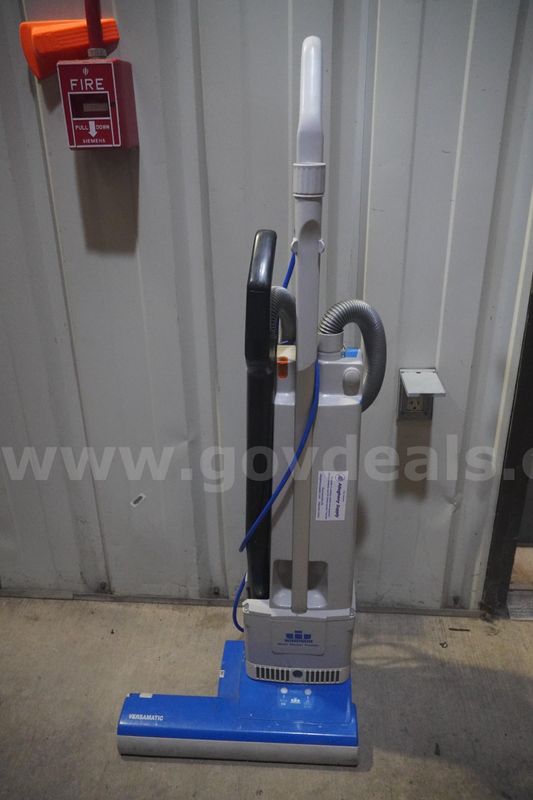 Windsor Versamatic Vacuum