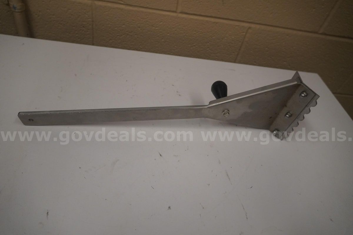 18" Commercial grill scraper